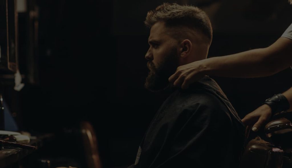 Barbearia Club Joinville - interior da barbearia no Saguaçu